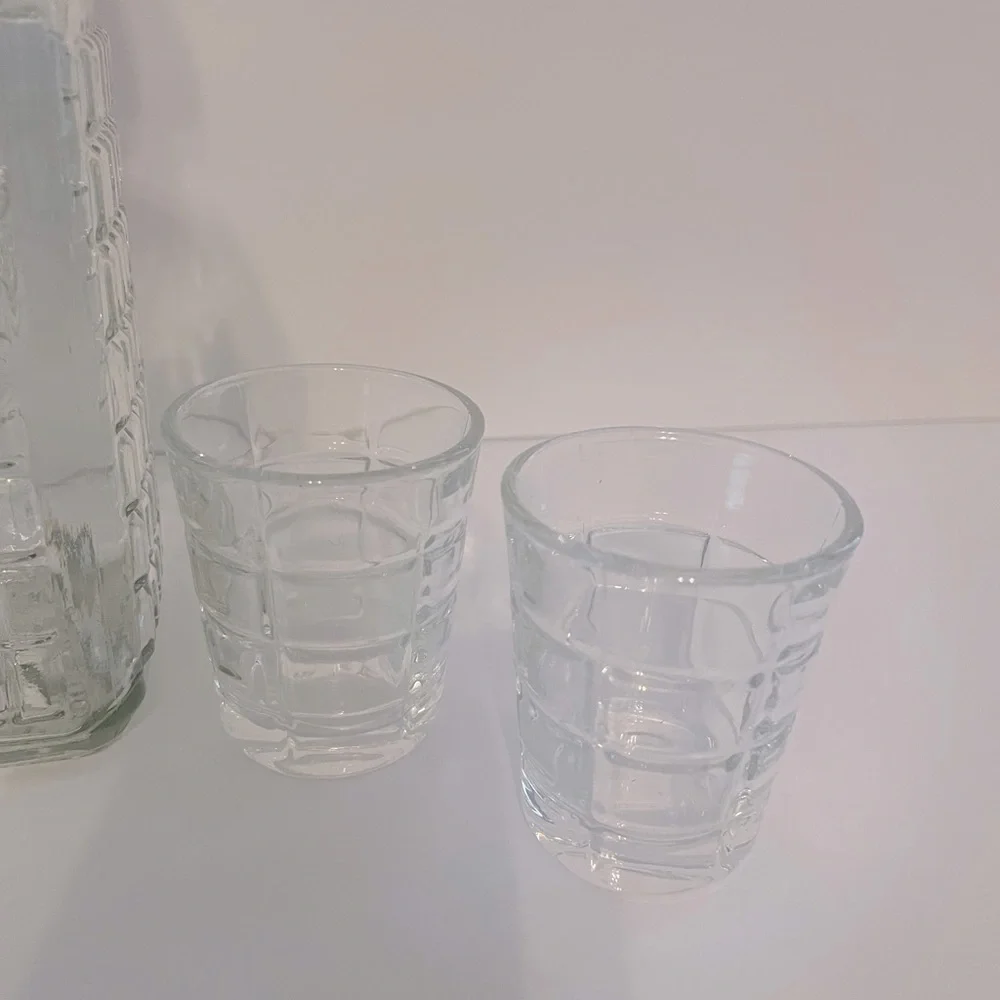 Decanter & shot glass set